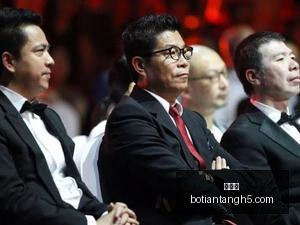 电竞鞋王联,名发布,爆款新品引,博天堂,彩票平台,在线投注,彩票预测,彩票服务